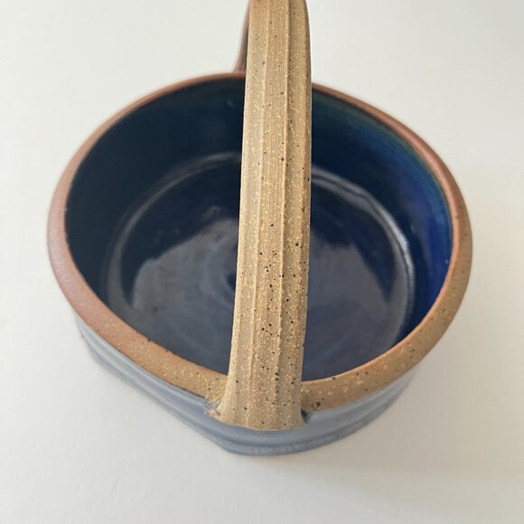 Handmade blue ceramic serving dish with handle - Picture 8 of 8
